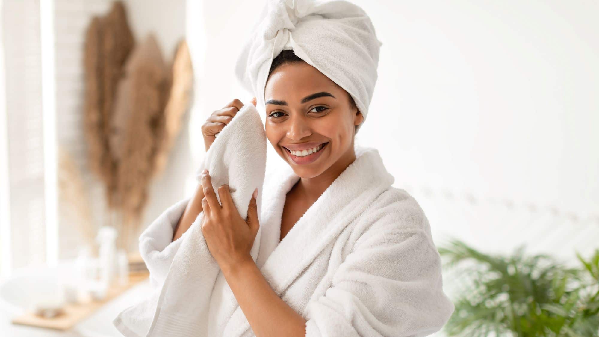 Complete Guide For Buying Bathroom Towel Rails