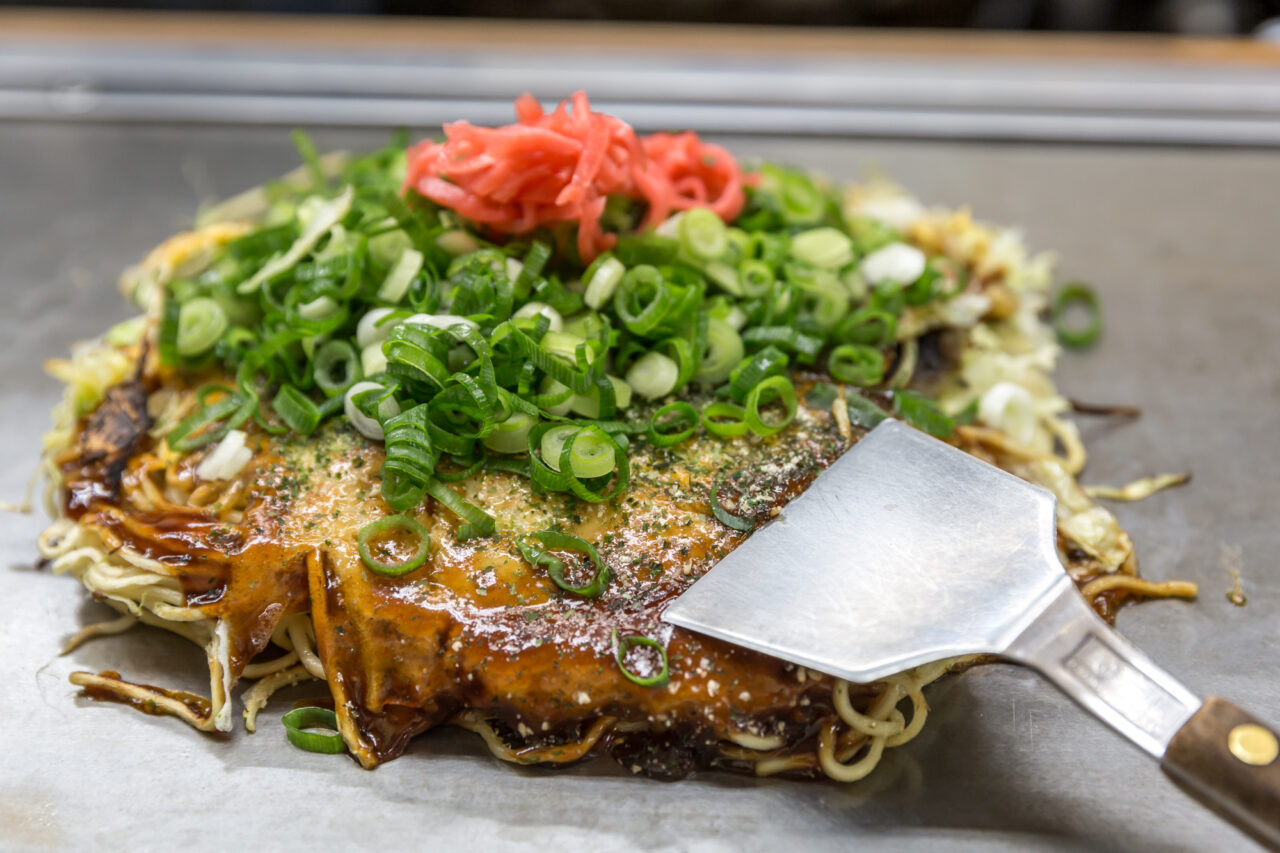 okonomiyaki japanese pizza hiroshima style