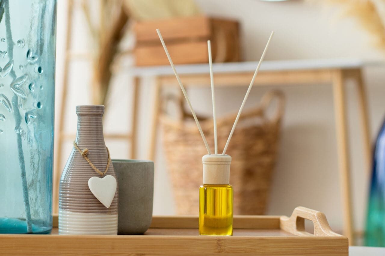 aromatic diffuser with decorative decor on the side