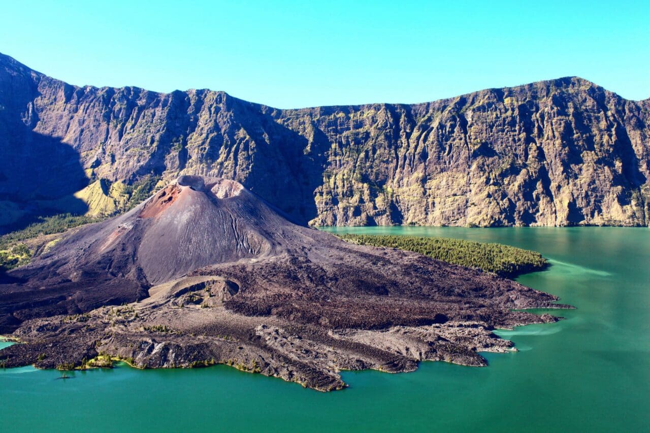 Horizontal shot of Mount Rinjani near the beautiful lake in Lombok, Indonesia